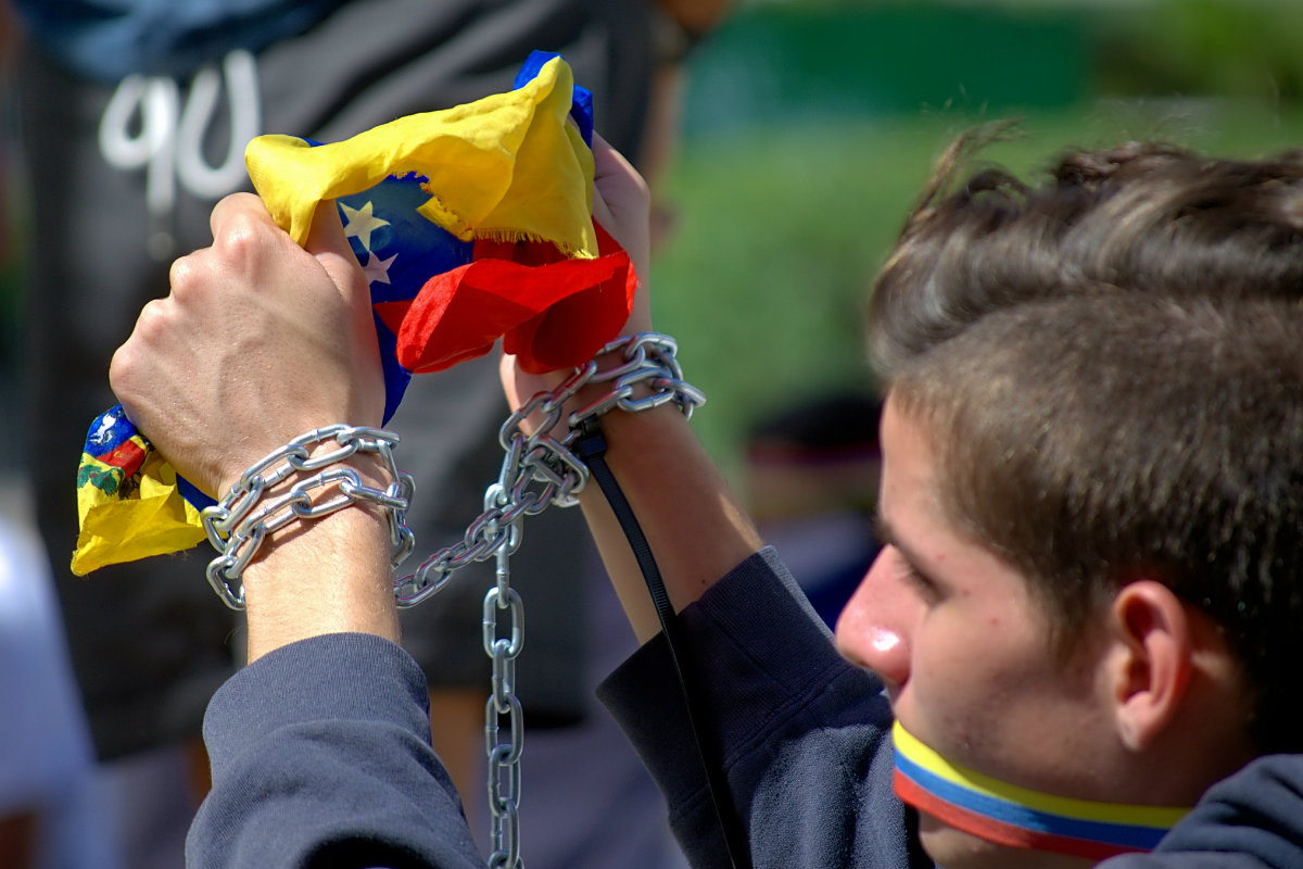 Protest proti prezidentu Madurovi Protest proti prezidentu Madurovi