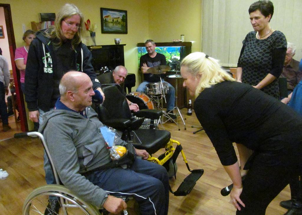 Jiří Hasil, který žije ve vodňanském Centru sociální pomoci, dostal díky Ježíškovým vnoučatům invalidní vozík