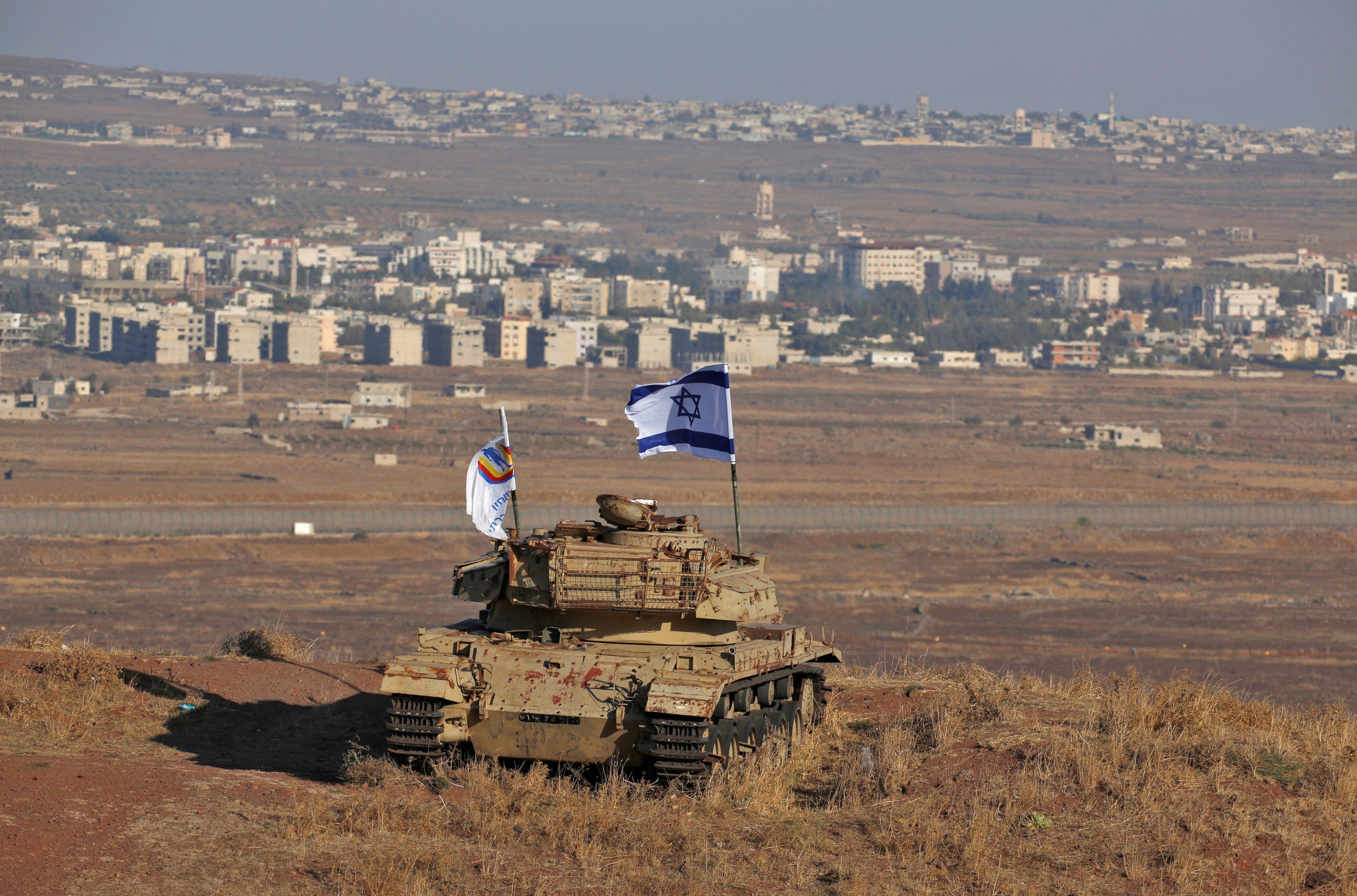 Vrak izraelského tanku ze syrsko-izraelských válek na Golanských výšinách