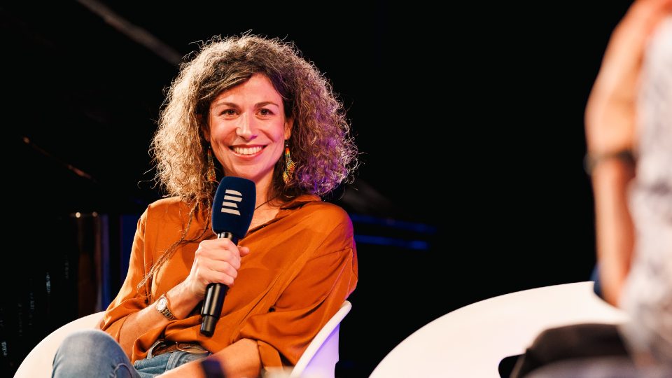 Zpěvačka, písnička a multiinstrumentalistka Kaczi