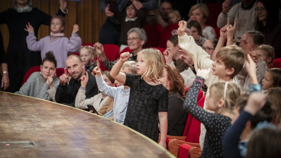 Vlnohraní Lou-skáče-k, Pražská konzervatoř