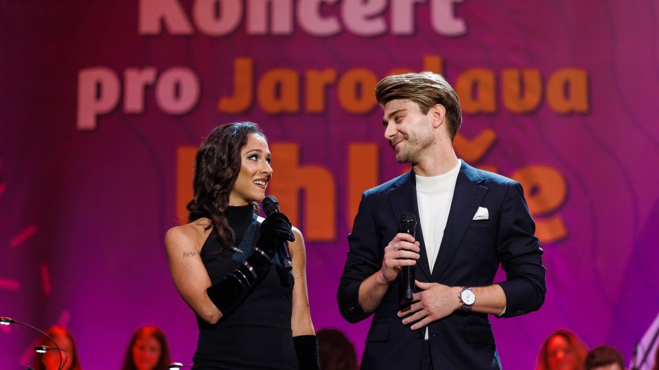 Koncert pro Jaroslava Uhlíře: Eva Burešová a Marek Lambora v duetu Nám se stalo něco překrásného | foto: Jiří Šeda,  Český rozhlas Koncert pro Jaroslava Uhlíře: Eva Burešová a Marek Lambora v duetu Nám se stalo něco překrásného