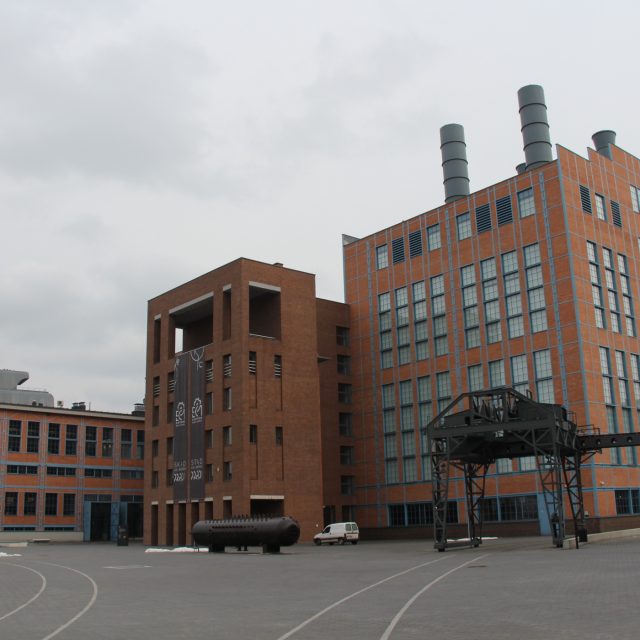 V první komerční elektrárně v Lodži se vyráběl proud hlavně pro vznikající průmysl | foto: Viktor Daněk
