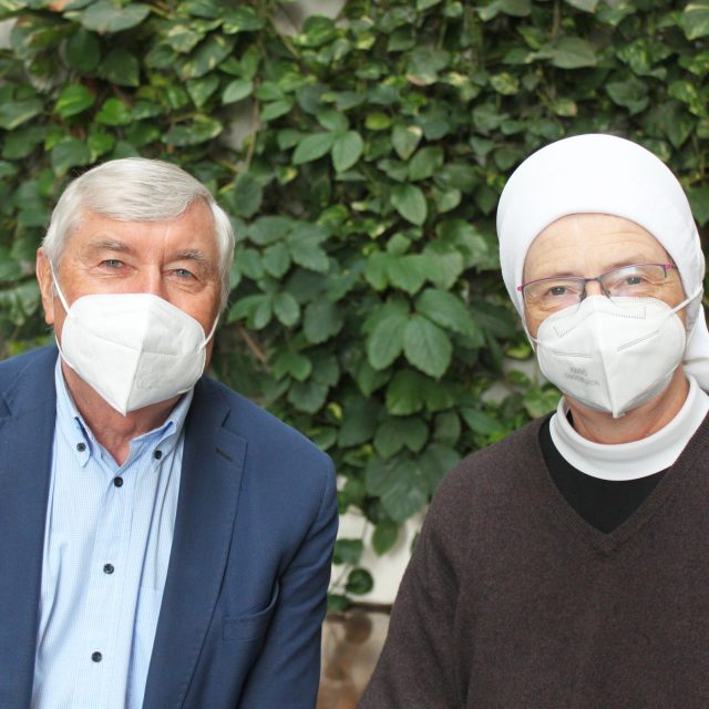 prof. MUDr. Vladimír Komárek a sestra Angelika | foto: Elena Horálková,  Český rozhlas,  Český rozhlas