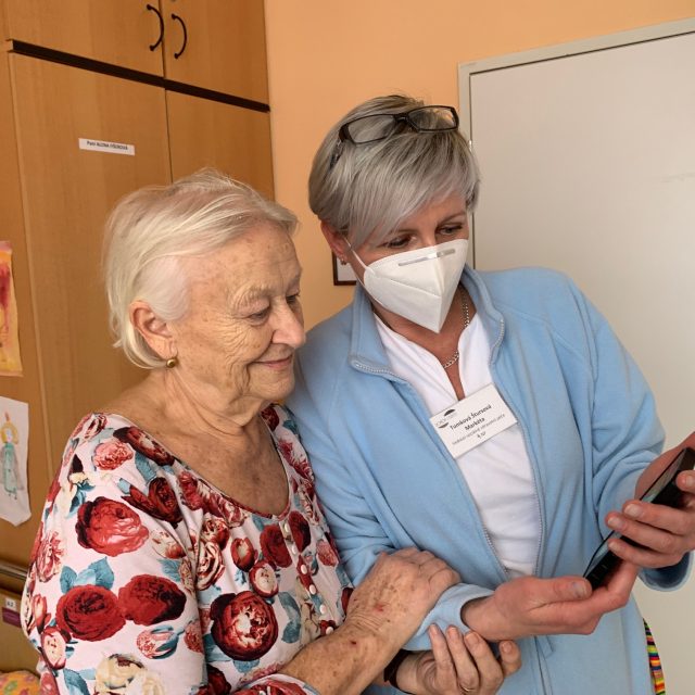 Domov U Biřičky v Hradci Králové se podílí na vývoji aplikace pro telemedicínu | foto: Ondřej Vaňura,  Český rozhlas