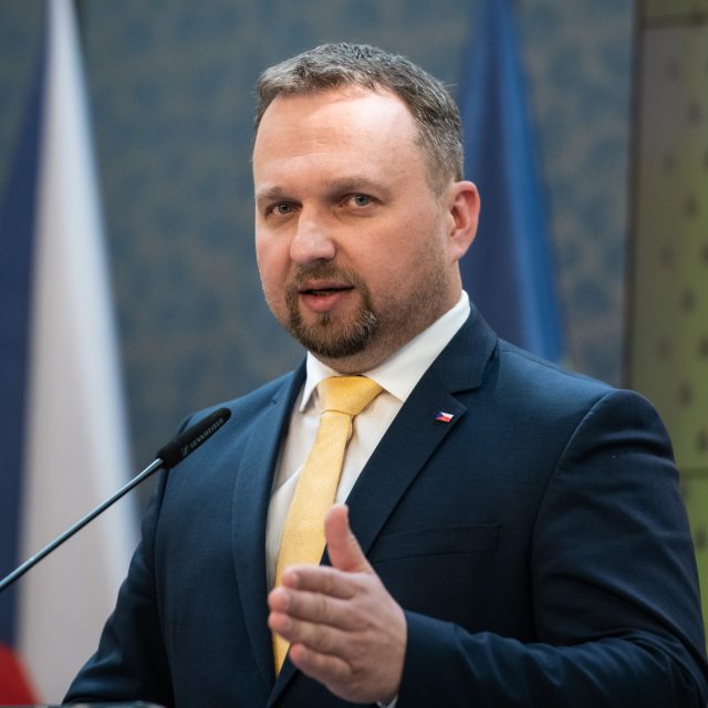 Ministr práce a sociálních věcí Marián Jurečka  | foto: René Volfík,  iROZHLAS.cz