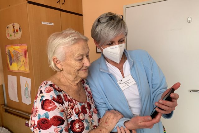 Domov U Biřičky v Hradci Králové se podílí na vývoji aplikace pro telemedicínu | foto: Ondřej Vaňura,  Český rozhlas