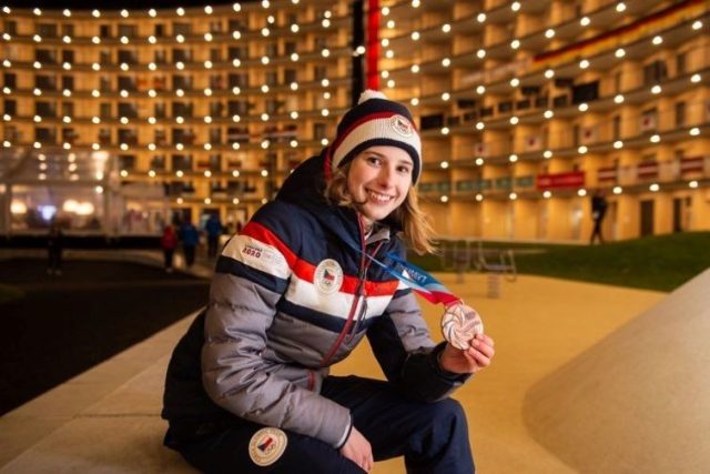 Na Světové olympiádě mládeže v Lausanne získala Štěpánka bronzovou medaili | foto: archiv Štěpánky Ptáčkové